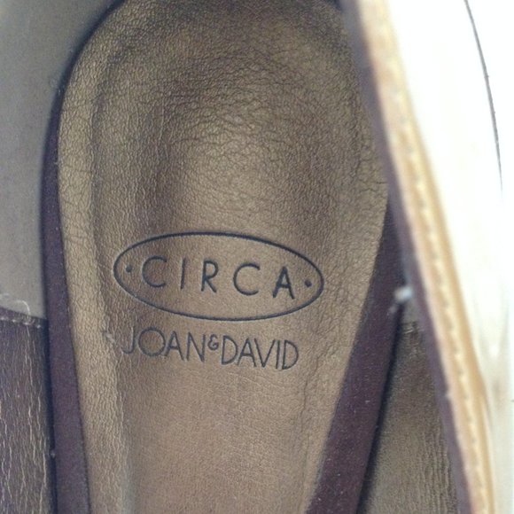 Women's Joan &David Gold/Brown heels ,used ,sz 8m - Picture 3 of 5